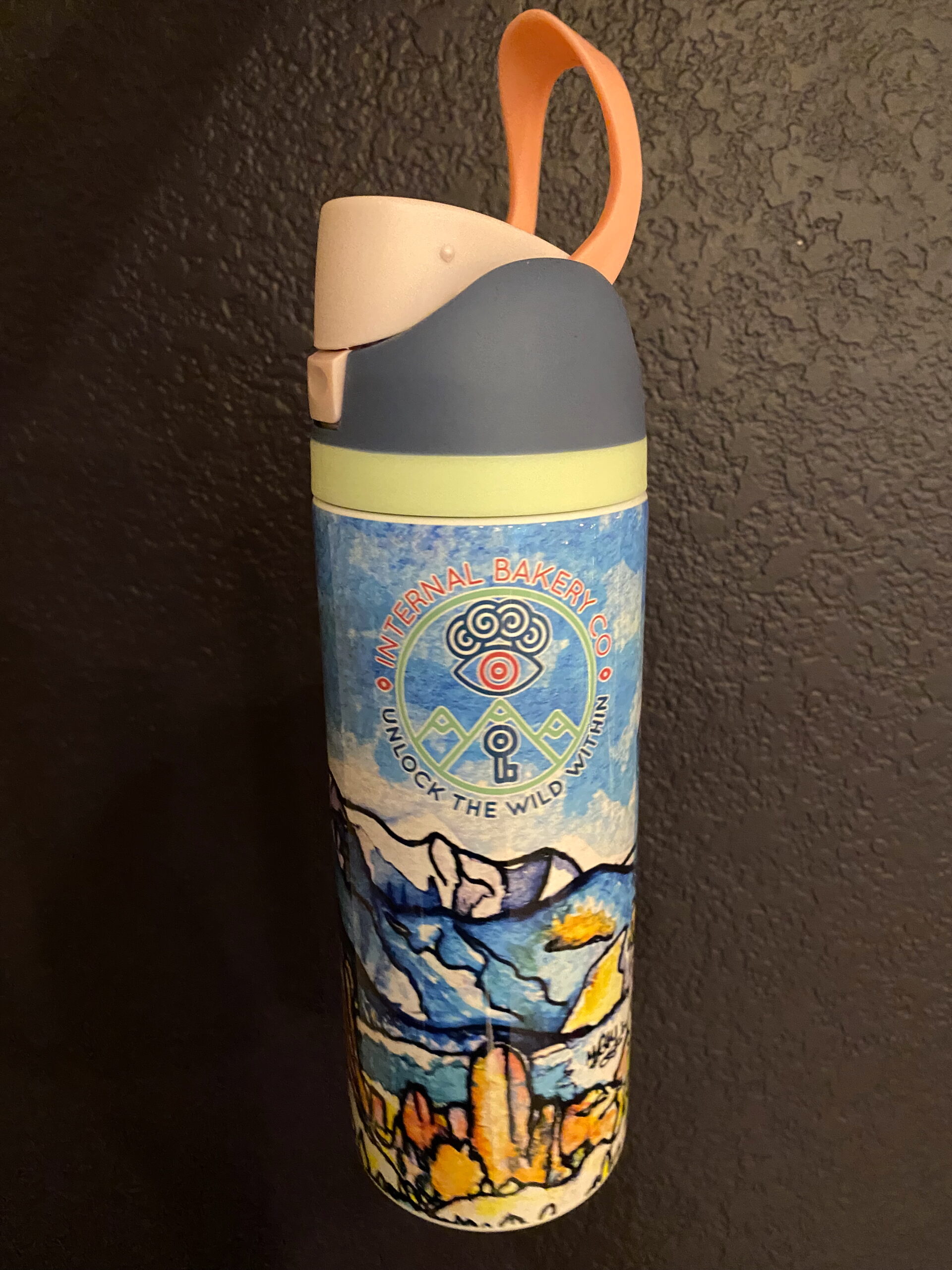 Garden of the Gods Artist Series â 3 Bottle Set A premium 20oz stainless steel trio featuring original artwork inspired by iconic Colorado landmarks. Each bottle includes a matching multicolor lid, dual spout (straw + pour), carry handle, and high-quality durable printing. Designs include: Kissing Camels + Pikes Peak (hand-painted) Siamese Twins with Aurora gradient (hand-drawn ink) Mesa Rd View of Pikes Peak & Garden of the Gods (original watercolor) Perfect for adventurers, collectors, and Colorado lovers. Limited first-edition release.